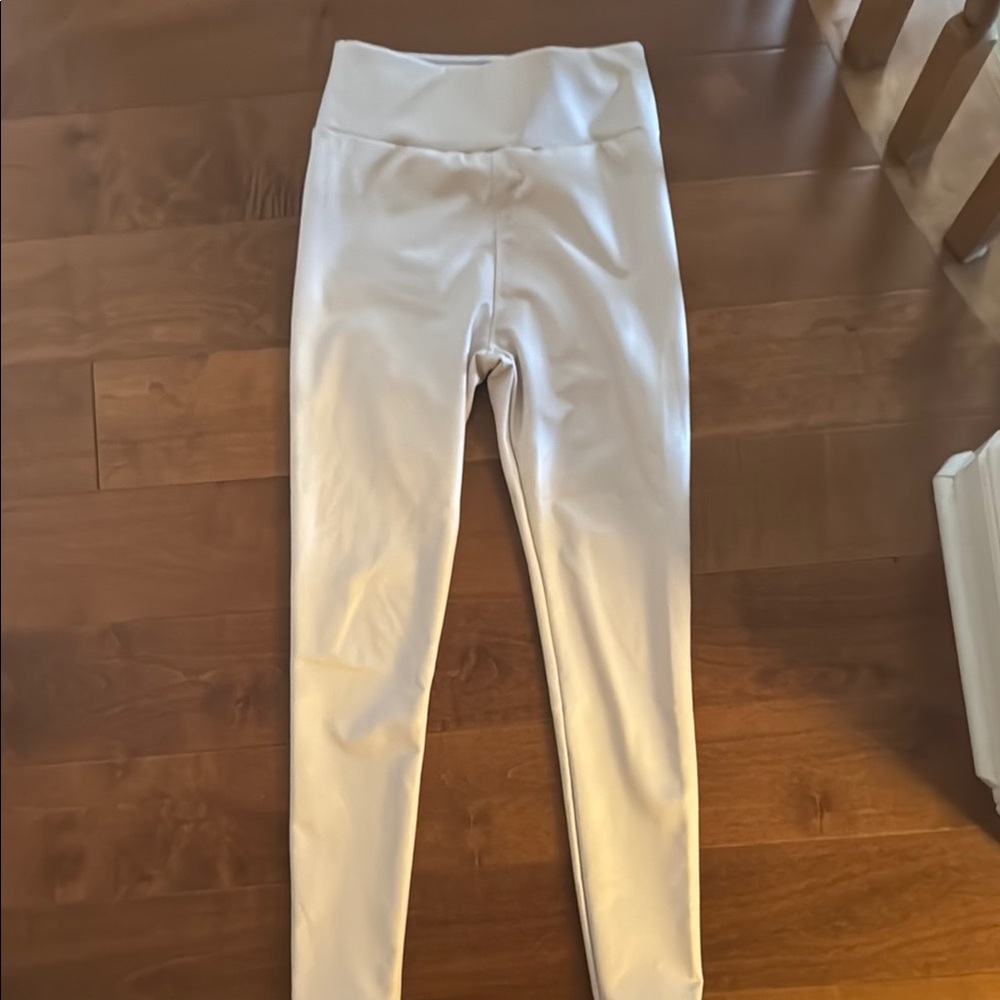 Cream High-Waisted Leather Leggings